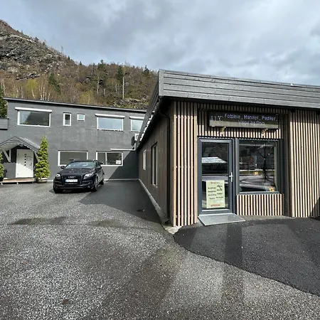 Den Vesle Sjarmoren As The Place In ! Free Parking On The Site ! * Årdal