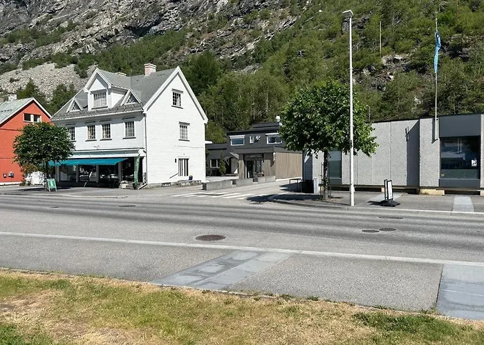 Apartamento Den Vesle Sjarmoren As The Place In ! Free Parking On The Site ! Årdal