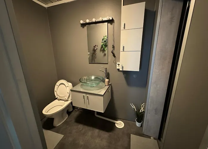 Apartamento Den Vesle Sjarmoren As The Place In ! Free Parking On The Site ! Årdal