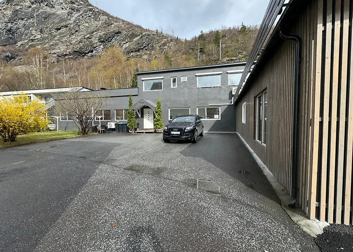 Den Vesle Sjarmoren As The Place In ! Free Parking On The Site ! *